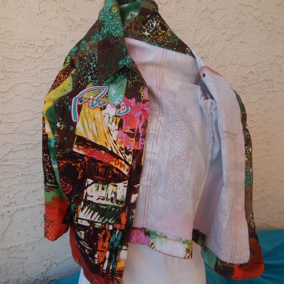 Kak Tus Jacket - Picture 5 of 6